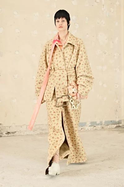 Look 1